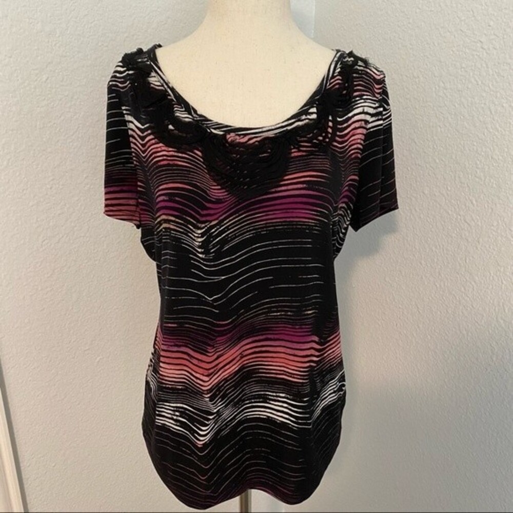 EAST 5TH 3D Floral Detail Black Pink Stretch S Sleeve Sexy Scoop Neck SZ M